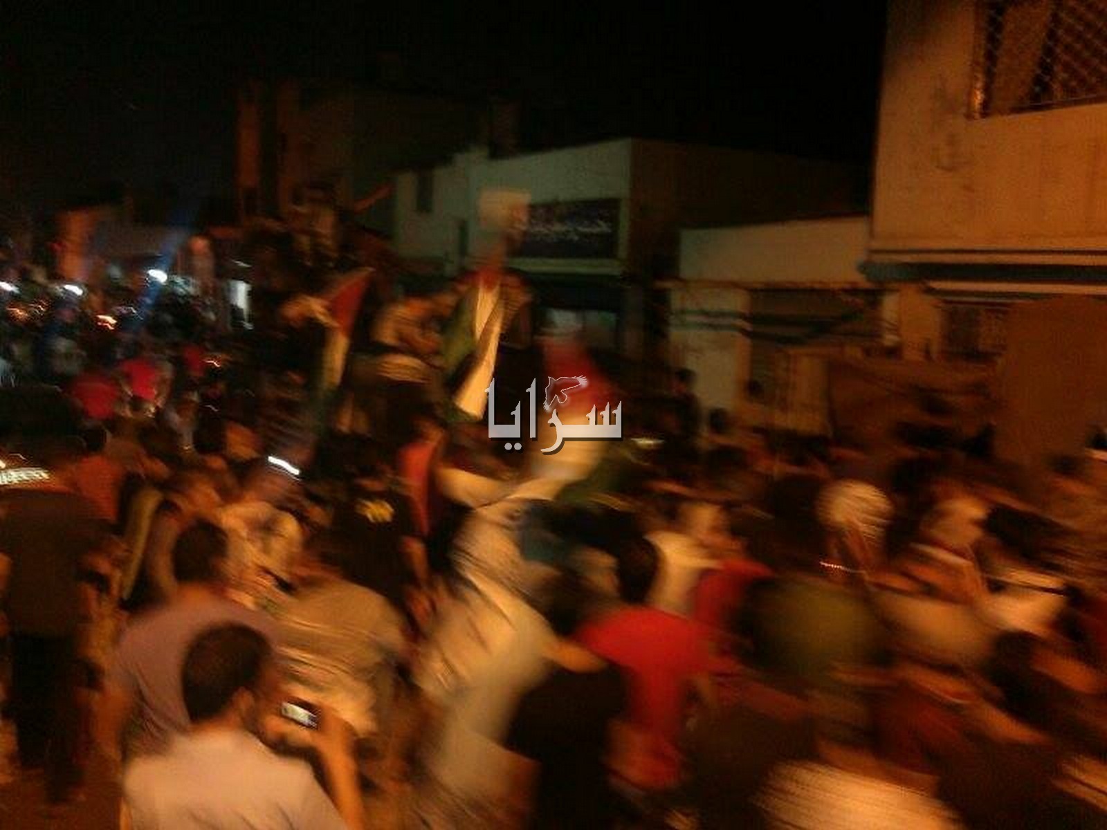 بالصور ..  مسيرة حاشدة بمخيم الزرقاء لنصرة أم الشهداء "غزة" 