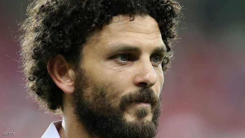 رسميا ..  حسام غالي يعود للأهلي المصري
