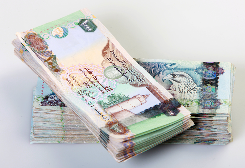تطالب طليقها بـ 55 ألف درهم تعويضاً عن تقاعسه باستخراج أوراق ثبوتية لطفلهما