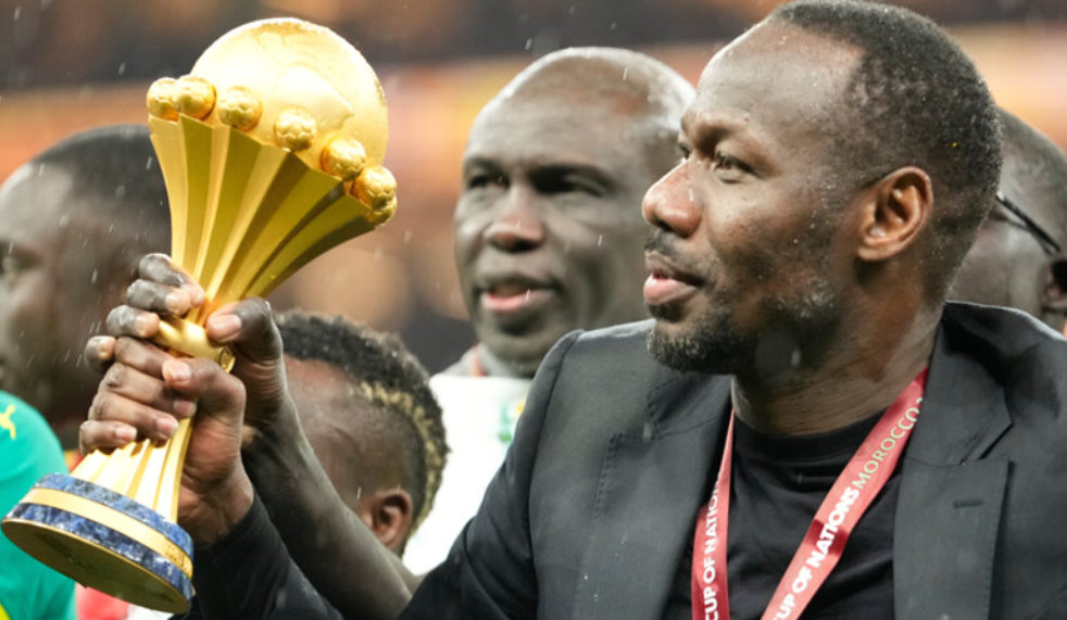 مدرب السنغال يفسر قراره بطلب الانسحاب من مواجهة المغرب