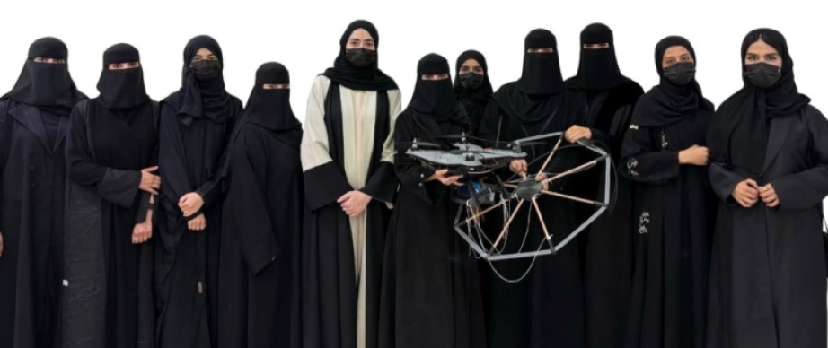 فريق سعودي يطور خوارزمية طائرة درون للكشف عن المعادن تحت الأرض