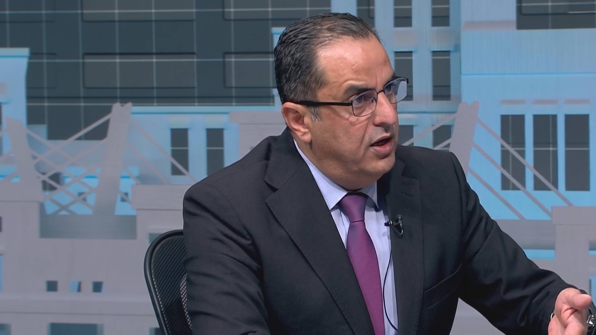 أبو زيد يحذر: توقف استخراج النفط الإيراني لـ35 يوماً قد يؤدي إلى فقدان الآبار للأبد