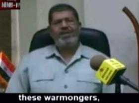  بالفيديو .. مرسي يصف اليهود بالقردة والخنازير ..  ويتبرأ من تصريحه