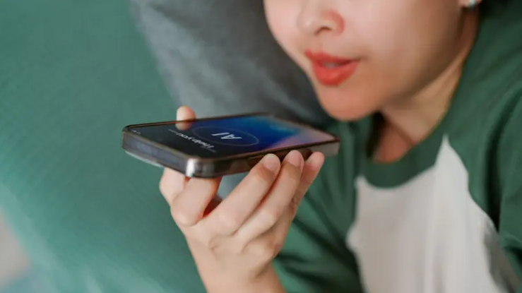 جريمة صادمة ..  فتاة تقتل رجلين باستخدام ChatGPT 