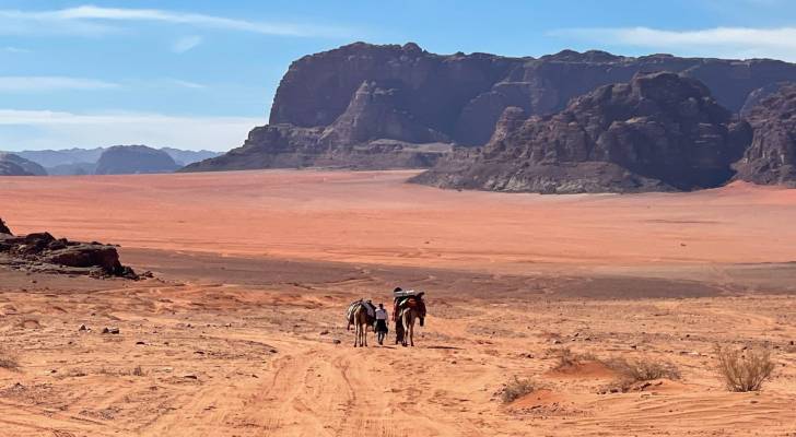 أهالي وادي عربّة يناشدون: فواتير الكهرباء المتراكمة تهدد حياتنا المعيشية