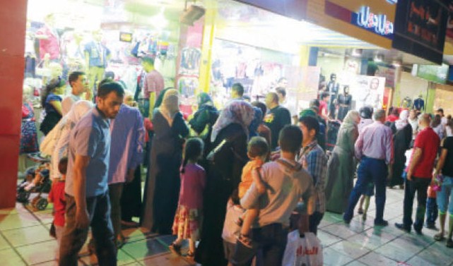 إلغاء تخفيض الضرائب والرسوم يرفع أسعار الألبسة 15 %