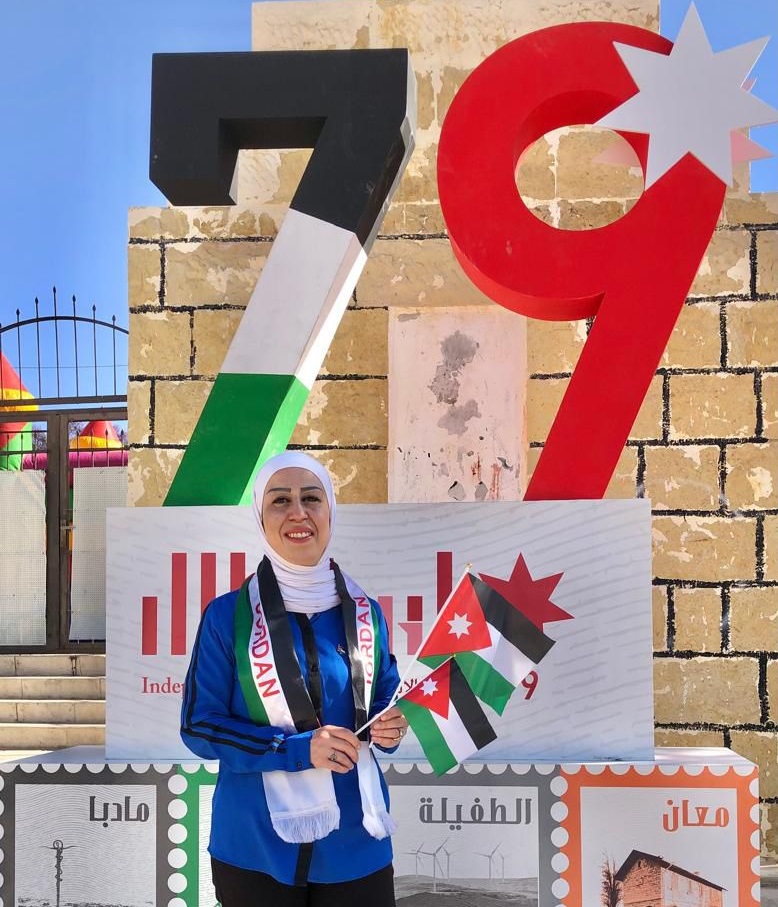 الناشطة لينا الطراونة تكتب: أردنية أنا وبكل عزم أقولها