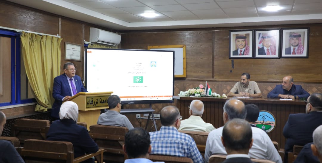 كلية الآداب في جامعة الزرقاء تنظم محاضرة بعنوان "استخدام الإكسل في رصد الحضور"