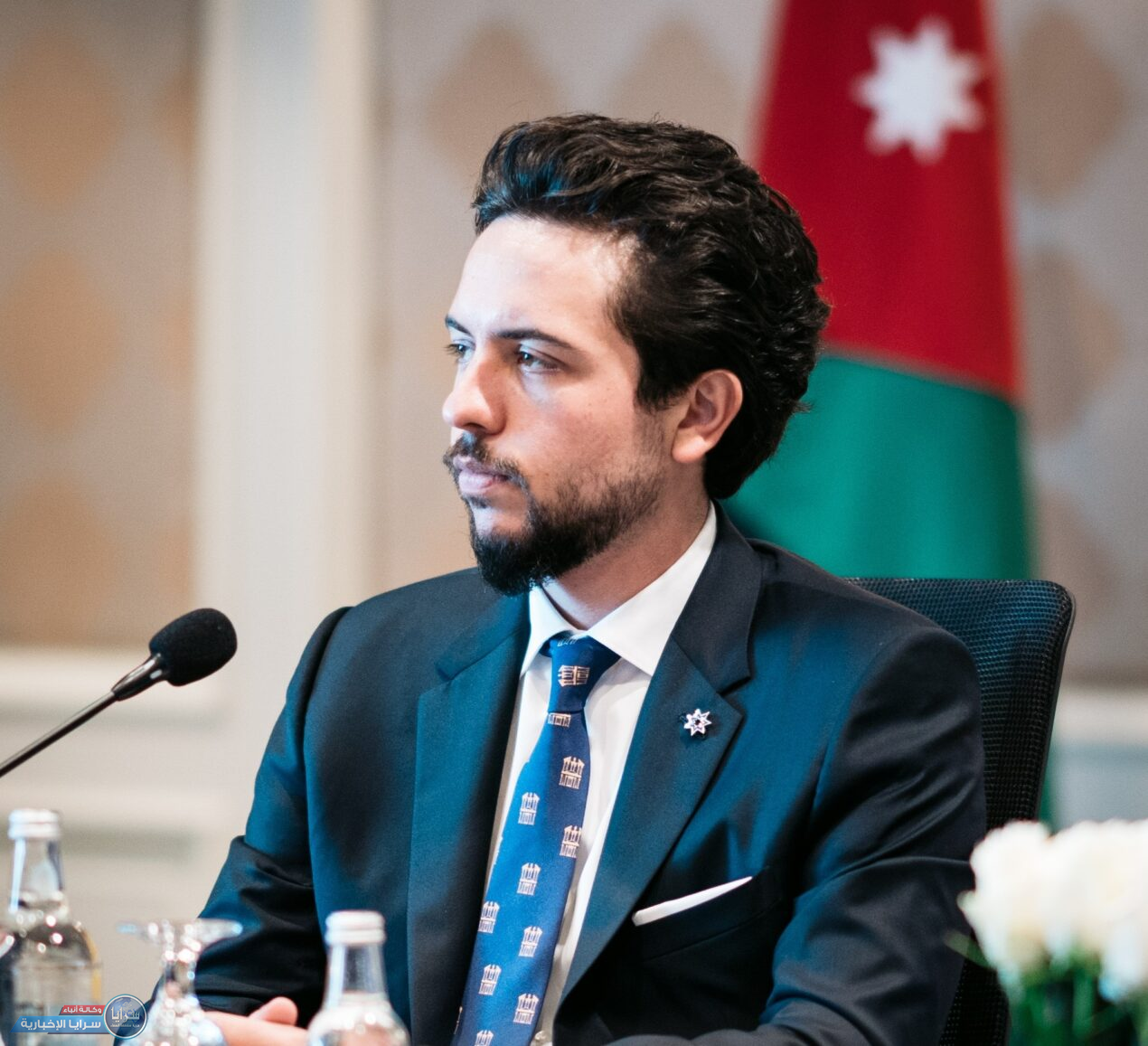 ولي العهد يطمئن على صحة الشاب مصعب
