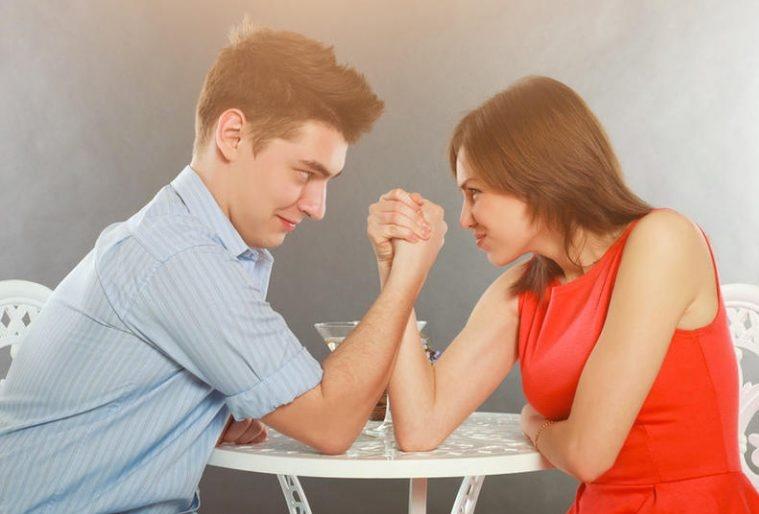 اكتشفيها الآن ..  5 أشياء لا يستطيع الرجل أن يقولها للمرأة