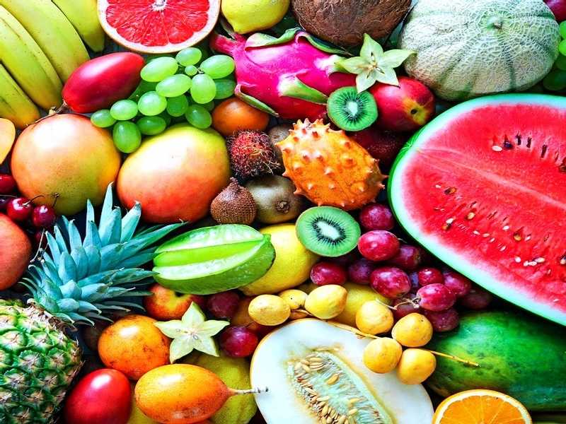 ما هو تأثير الإكثار من تناول الفاكهة على الذاكرة والصحة النفسية؟