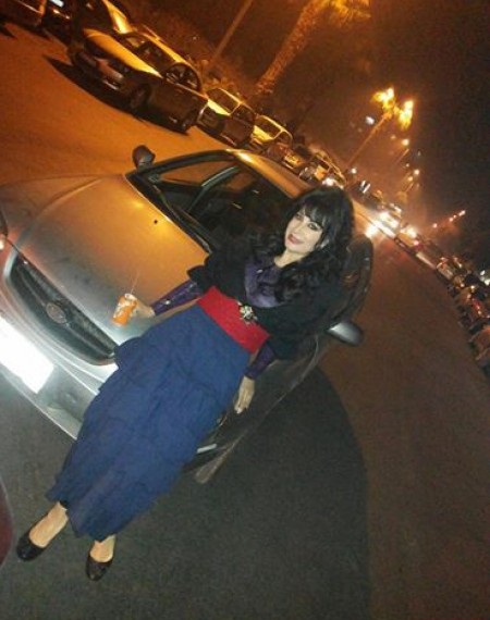 بالصور: ليلى سمور "قصيرة " جدا أمام هذا العملاق 