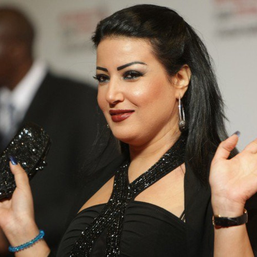 بالفيديو .. سمية الخشاب ترد على خطفها زوج صديقتها 