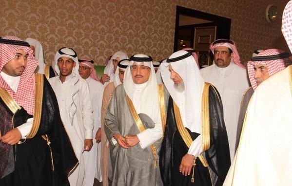 بالصور ..  السعودية تشهد زفاف 100 شاب وفتاة بحفل جماعي