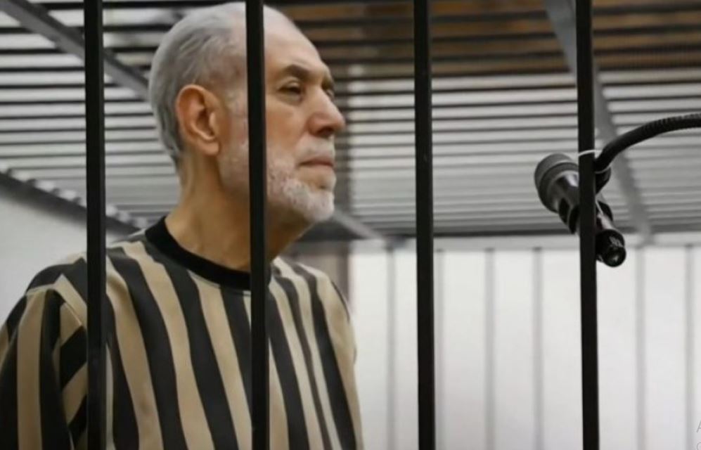 المؤبد للمفتي السوري السابق أحمد حسون لإدانته بالتحريض على العنف وتبرير القتل