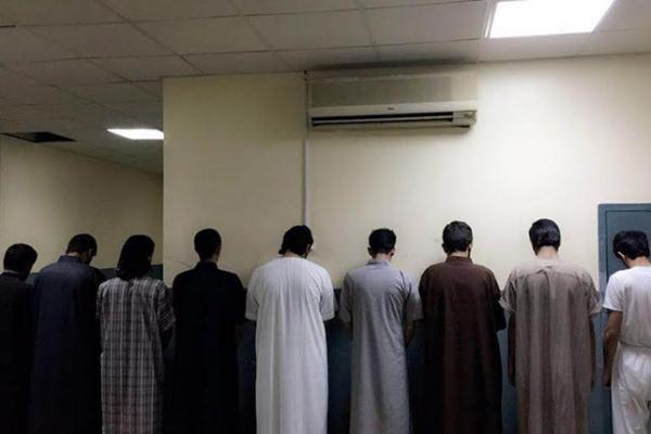 الإطاحة بـ16 لصا فضحتهم فيديوات "سطو مسلح" بالرياض
