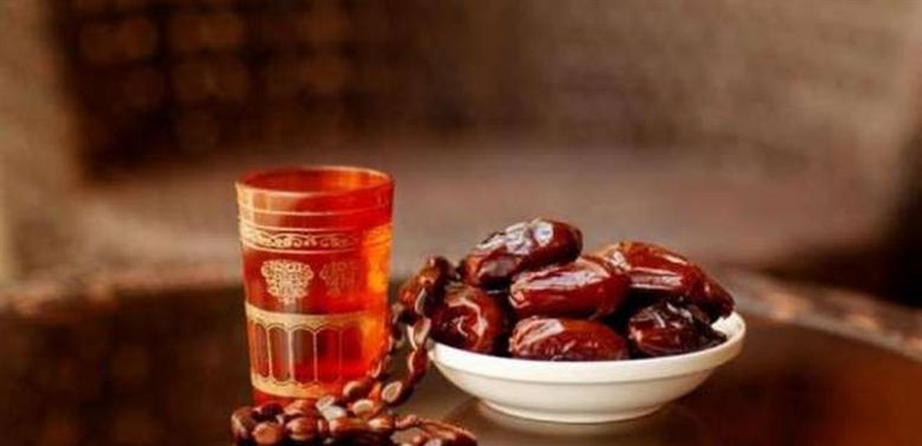 عادات تبطل فوائد الصيام وتزيد وزنك