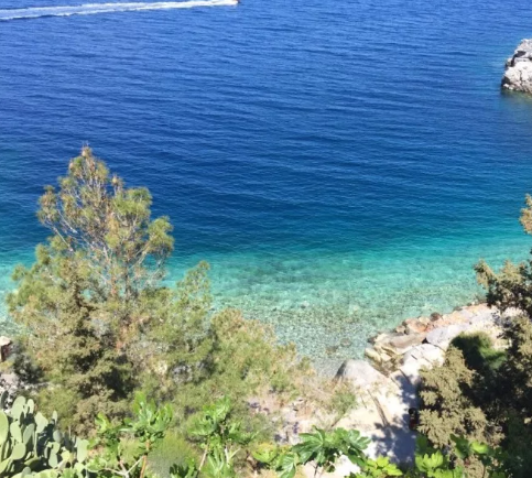 بالصور .. جزيرة هيدرا عندما تبحث عن الجمال في اليونان