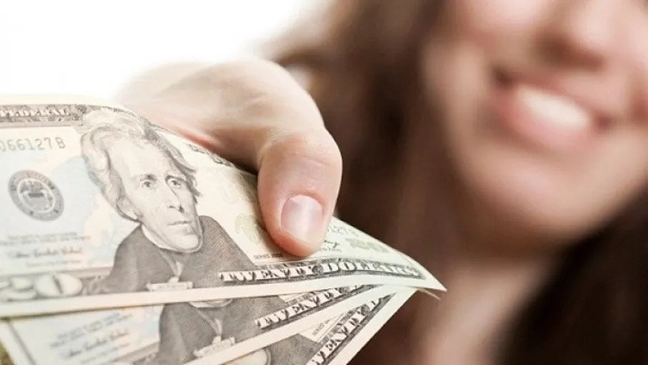 أصحاب المليارات يجتمعون في "المعسكر الصيفي" ..  ماذا يحضرون؟