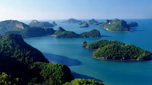 بالفيديو  ..  بحيرة الزمرد في تايلاند ..  استعد للغطس وشاهد جمال الطبيعة