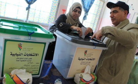 موعد الانتخابات النيابية يتأرجح بين أيلول وتشرين الثاني