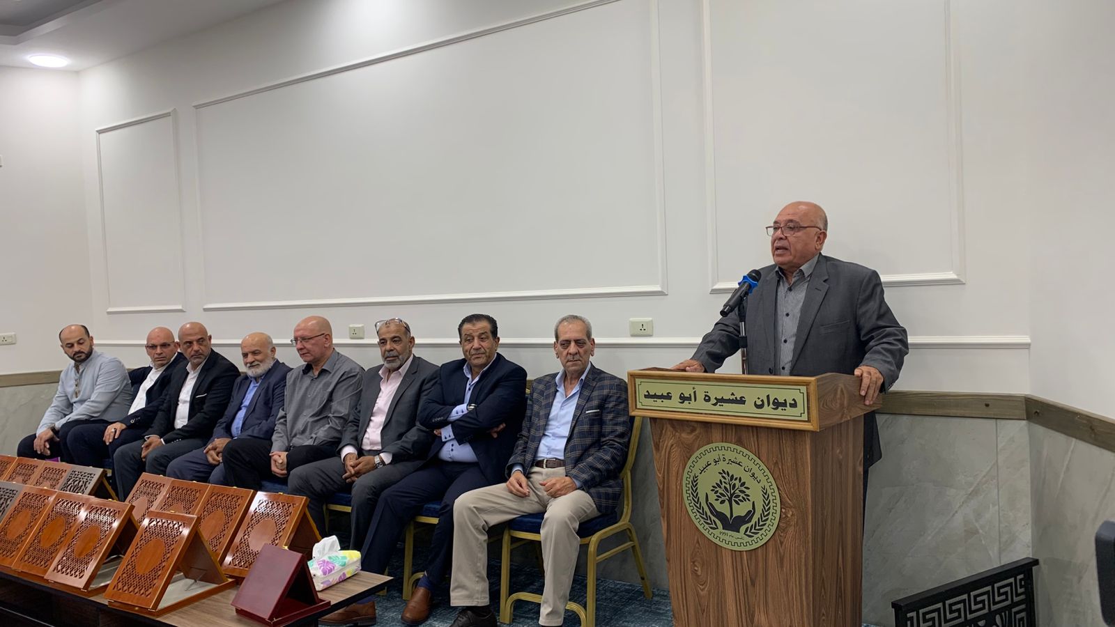 عشيرة آل أبو عبيد تكرّم خريجيها وناجحي الثانوية العامة