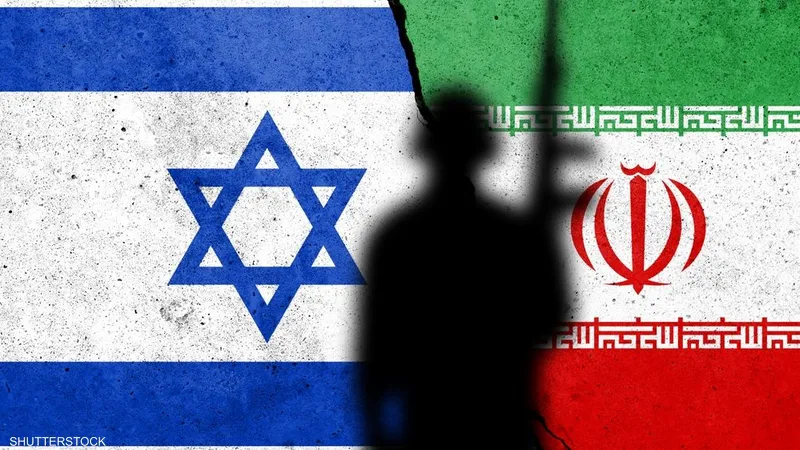 نيويورك تايمز: "إسرائيل" قد توجه ضربة لإيران دون سابق إنذار  