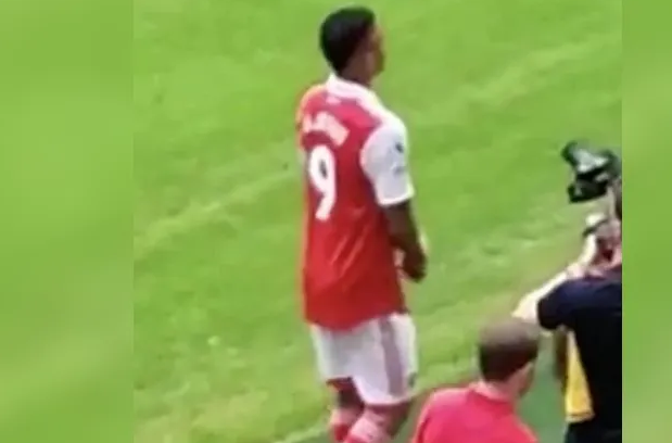  تسريب رقم قميص جيسوس في أرسنال