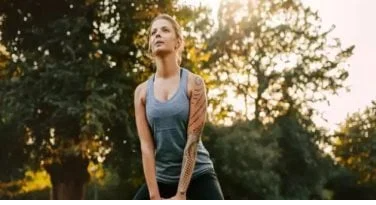 خطة من 5 خطوات للحفاظ على صحة أفضل للنساء بعد الخمسين