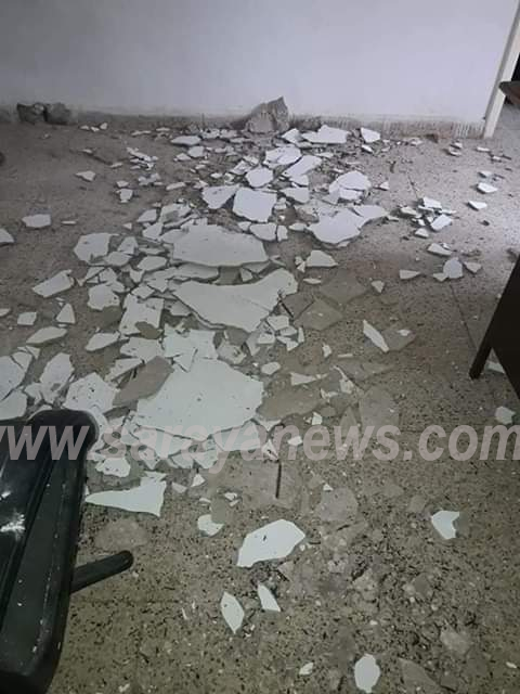 بالصور  ..  سقوط اجزاء من سقف مركز صحي عيرا في السلط و مواطنون يطالبون بنقله لمبنى جديد 
