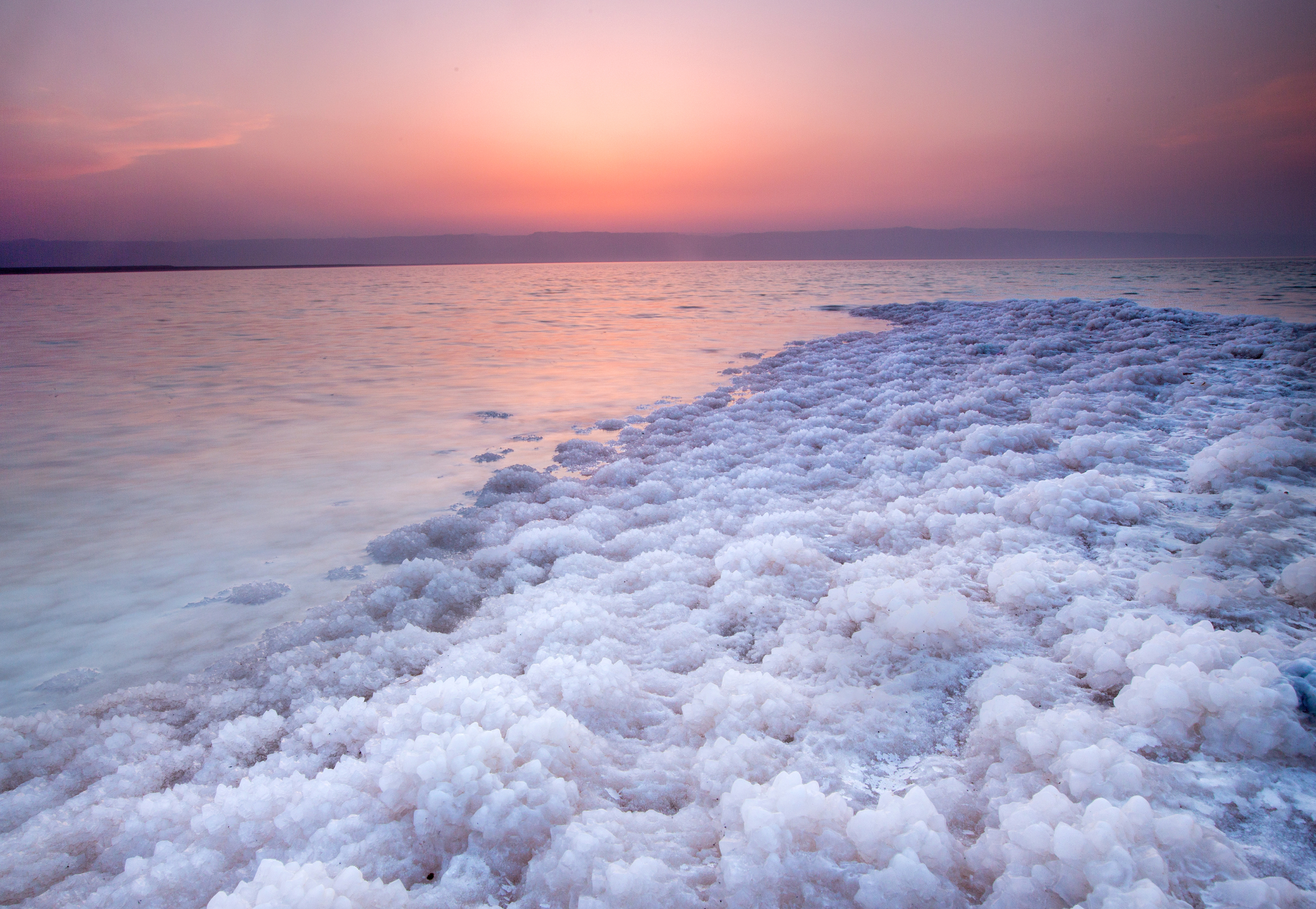 اكتشاف آثار كارثة قديمة في البحر الميت