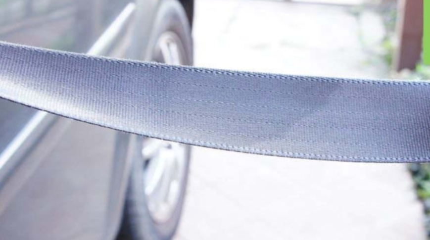 كيفية تنظيف حزام الأمان في مقاعد السيارة بالطريقة الصحيحة