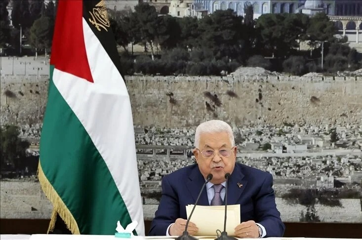 الرئيس الفلسطيني يدعو إلى اقتصار العيد على الشعائر الدينية