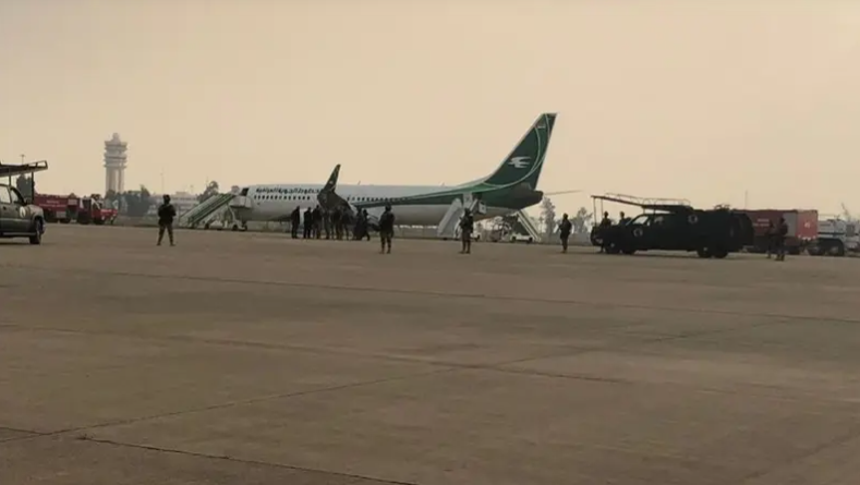 وزير داخلية العراق يعفي قيادات أمنية ويأمر باحتجازهم بعد قصف مطار بغداد