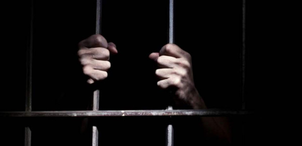 أقدم سجين ستيني في هذا البلد العربي يطلب زوجة "بمواصفات خاصة"  ..  "صورة"