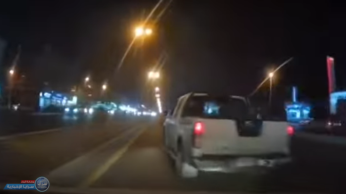 فيديو لسائقة سعودية يشغل مواقع التواصل 