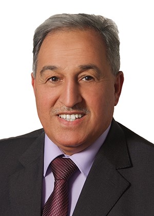 مناشدة لرئيس الوزراء لإنصاف طلبة الحقل الصحي