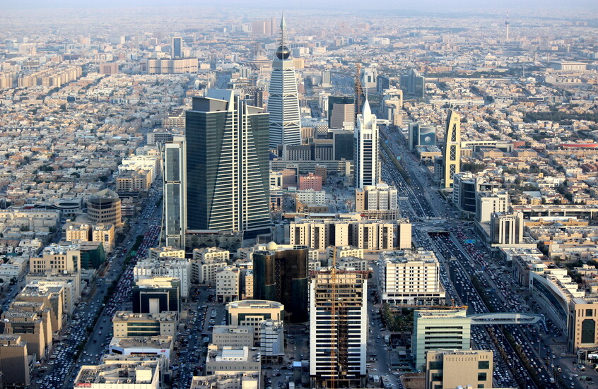 السعودية ..  رفع نسب التوطين والحد الأدنى للأجور في هذه المهن