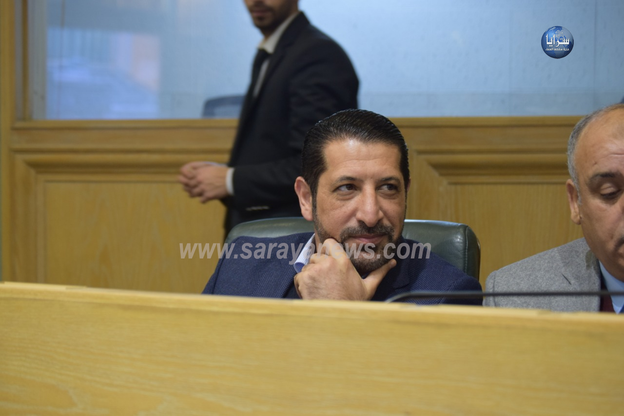 بالصور  ..  بعد الهجوم الواسع والانتقادات  ..  النائب القضاة في جلسة النواب التشريعية اليوم