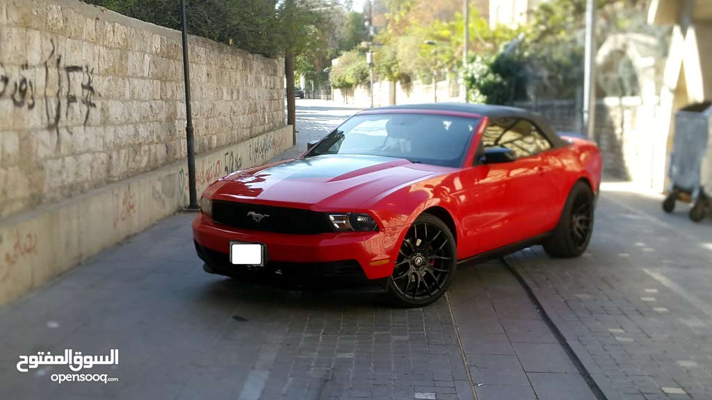 فورد موستنج بريميوم كشف لون احمر 2012 Ford Mustang red color convertible top 2012 .. صور