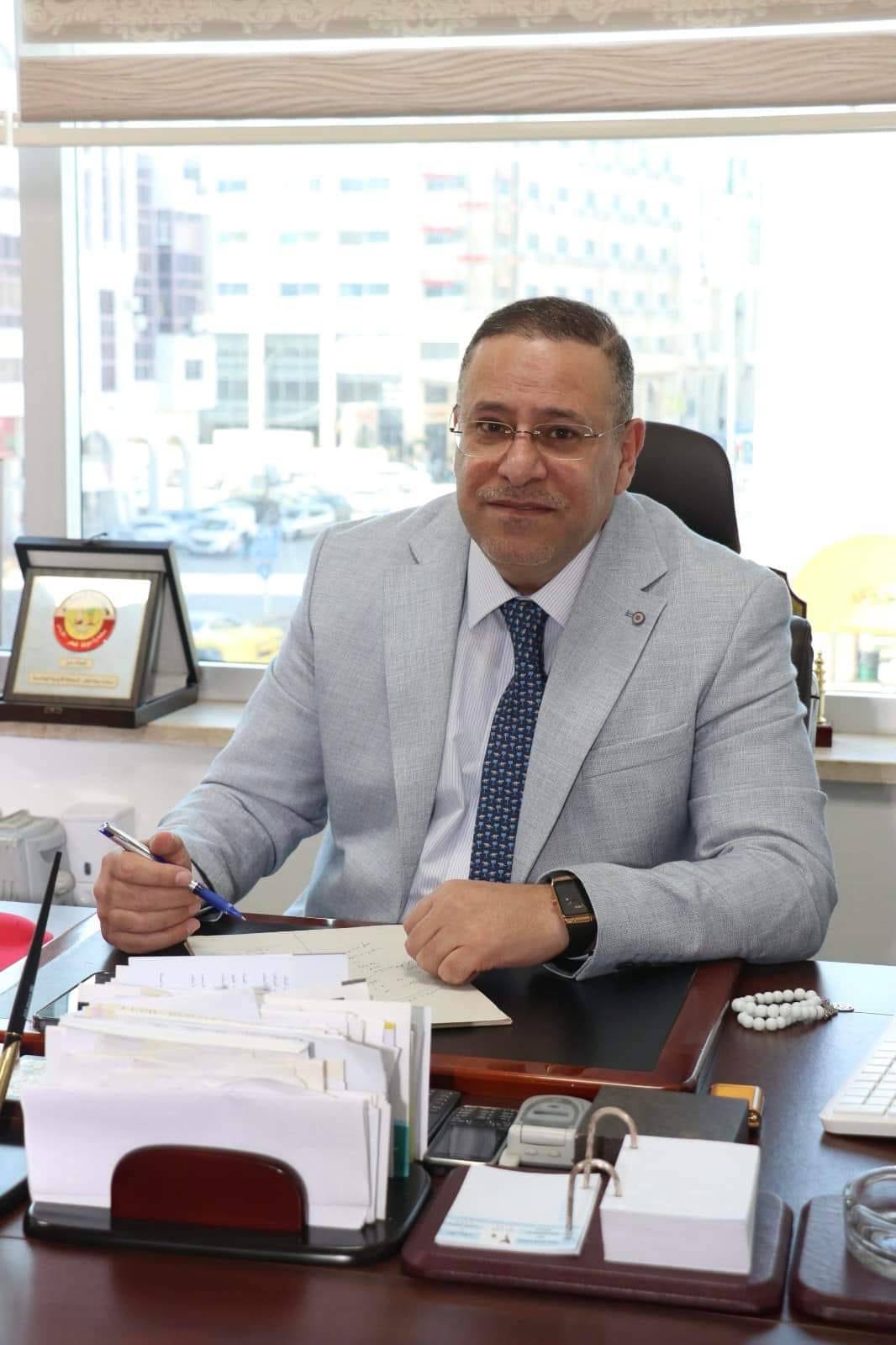 هاشم الخالدي يكتب: الإعلام ليس مجرد ورقة وقلم ومقابلة ..  بل مزيج من الذكاء والدهاء
