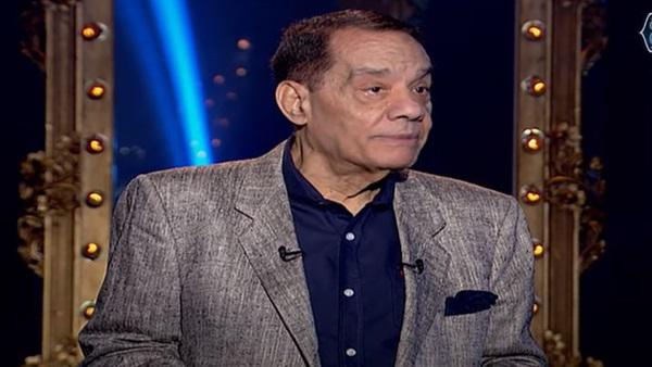 بعضهم عايز يرجع تاني ..  حلمي بكر يكشف سر زيجاته من سيدات أصغر منه سنا  ..  فيديو