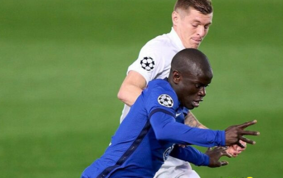 نجولو كانتي يتفوق على نجوم ريال مدريد بالكامل