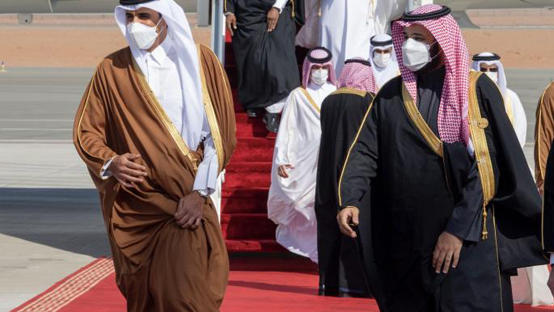 بن سلمان يصل إلى الدوحة في زيارة رسمية