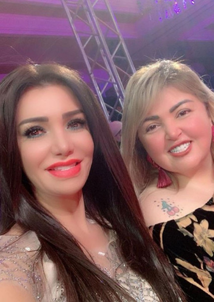 بعد صورتها بالحجاب  ..  فنانة مشهورة تعلن اعتزالها التمثيل و الغناء بشكل نهائي  ..  تفاصيل