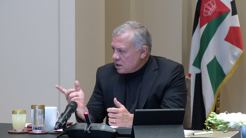 الملك يشدد خلال على ضرورة ضبط النفس واستخدام الحوار لحل الأزمات