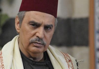  بالصورة  ..  “أبو عصام” مع زوجته يتعرض لحادث ويكسر يده