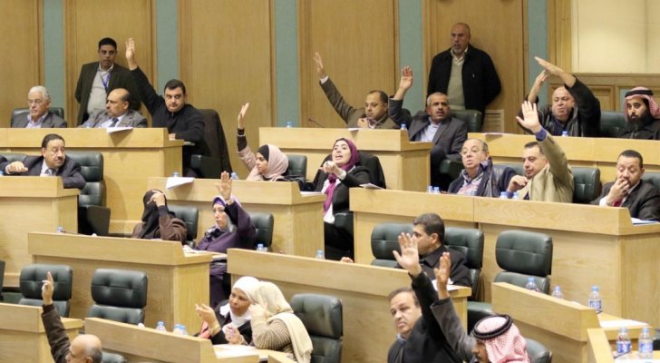 خبراء: المرأة الأردنية حققت مكانة لافتة في الحضور الانتخابي