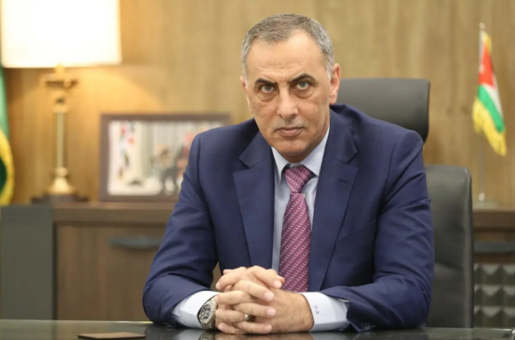 محافظ العاصمة: دوريات أمنية لمعالجة ممارسات "غير أخلاقية" في الجبيهة استجابة لشكاوى المواطنين