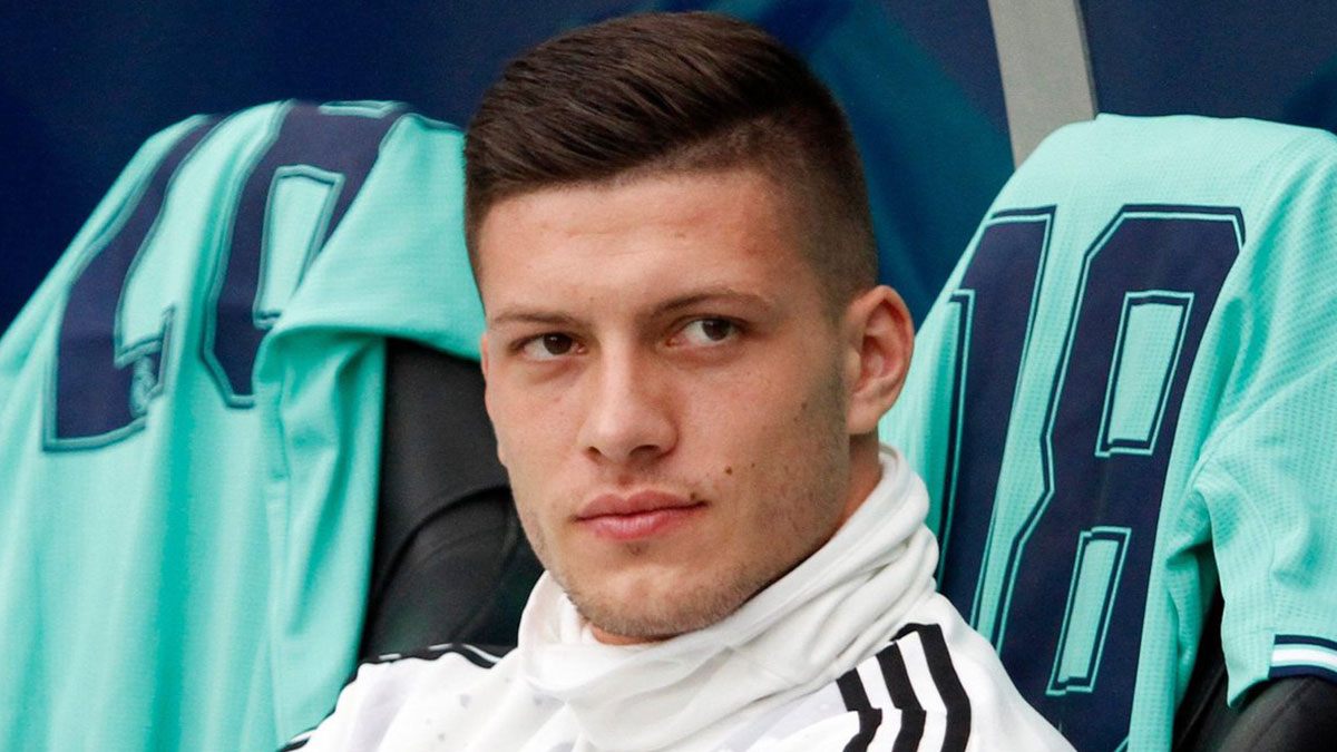 عزل مهاجم ريال مدريد بعد مخالطته شخصا مصابا بكورونا